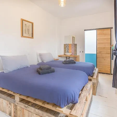 Hah Lay Surf House Bidart