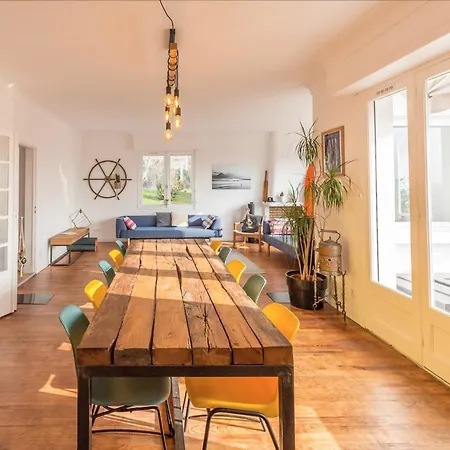 Hah Lay Surf House Bidart